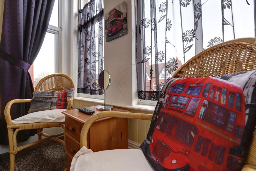 Ashford House Guest House Бринлингтон Экстерьер фото