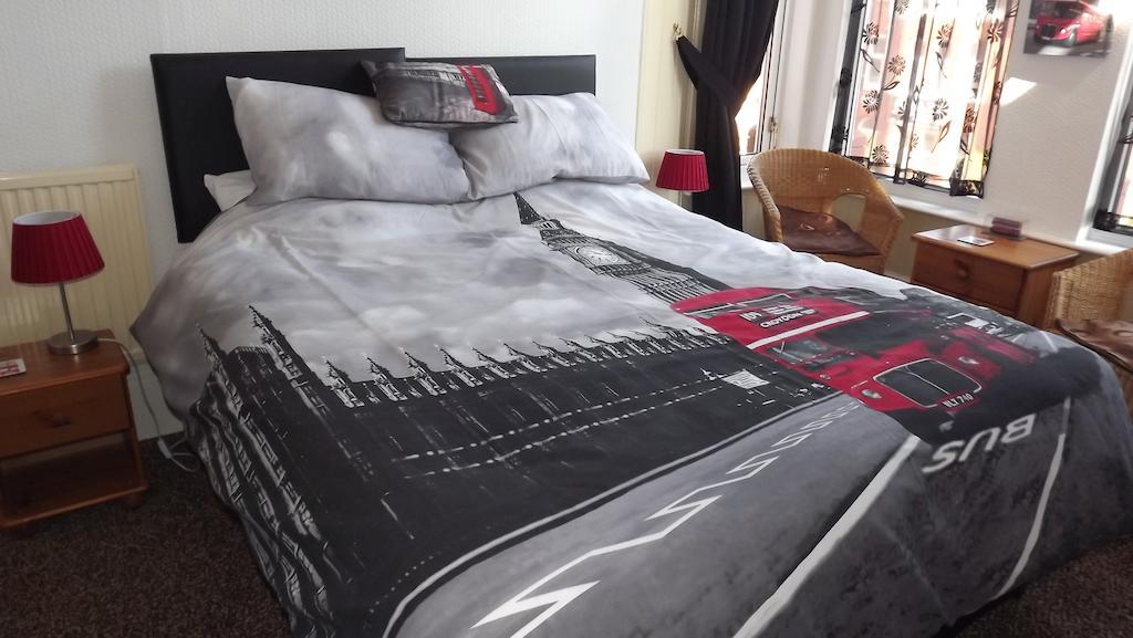 Ashford House Guest House Бринлингтон Номер фото
